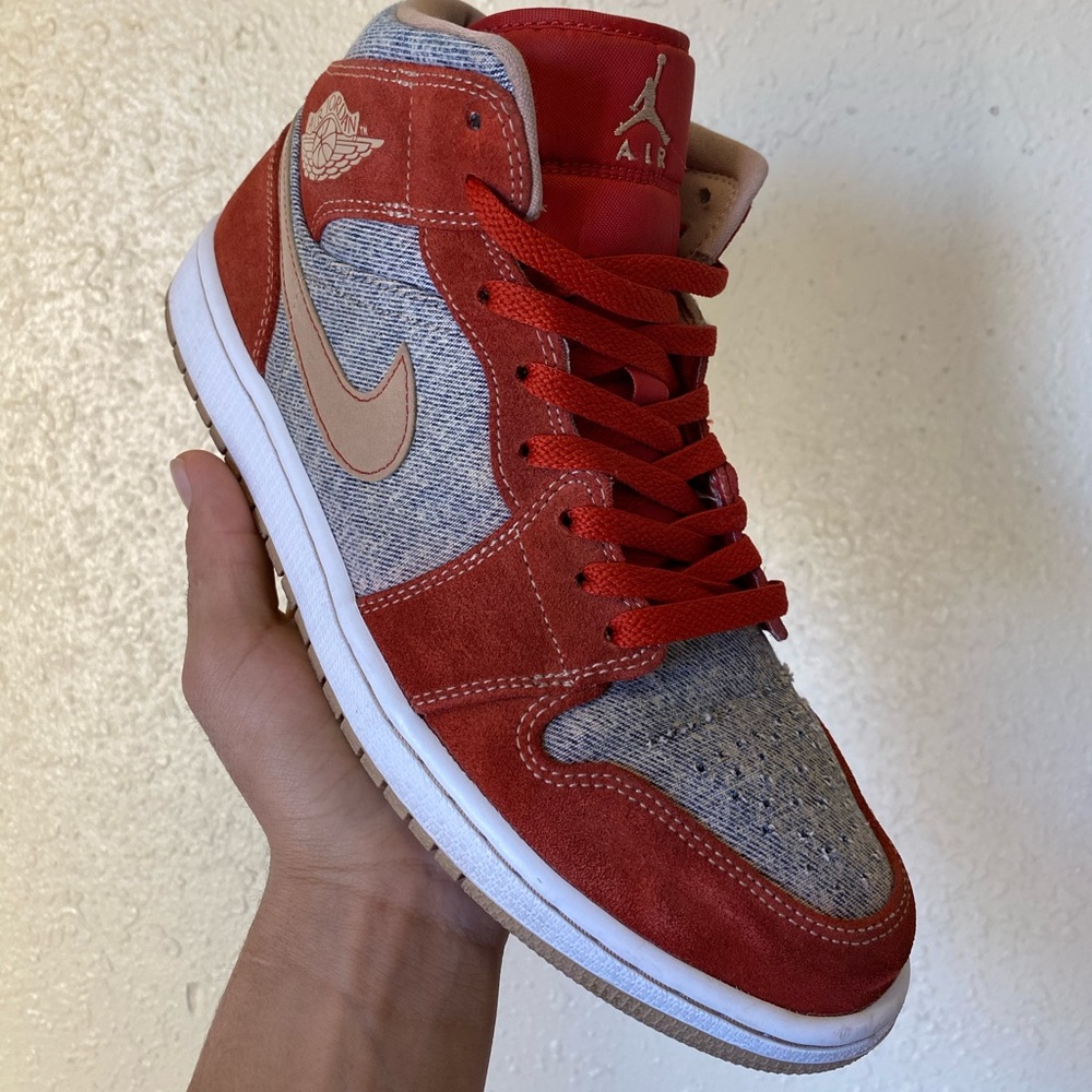 Nike Air Jordan 1 (Red Denim)
